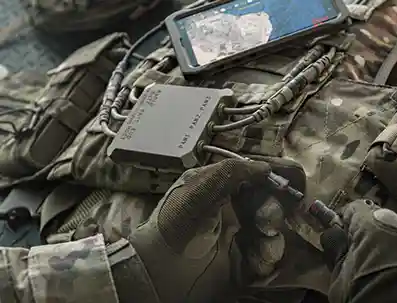 connectique militaire soldat